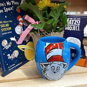 Dr. Seuss Cat In Hat Mug